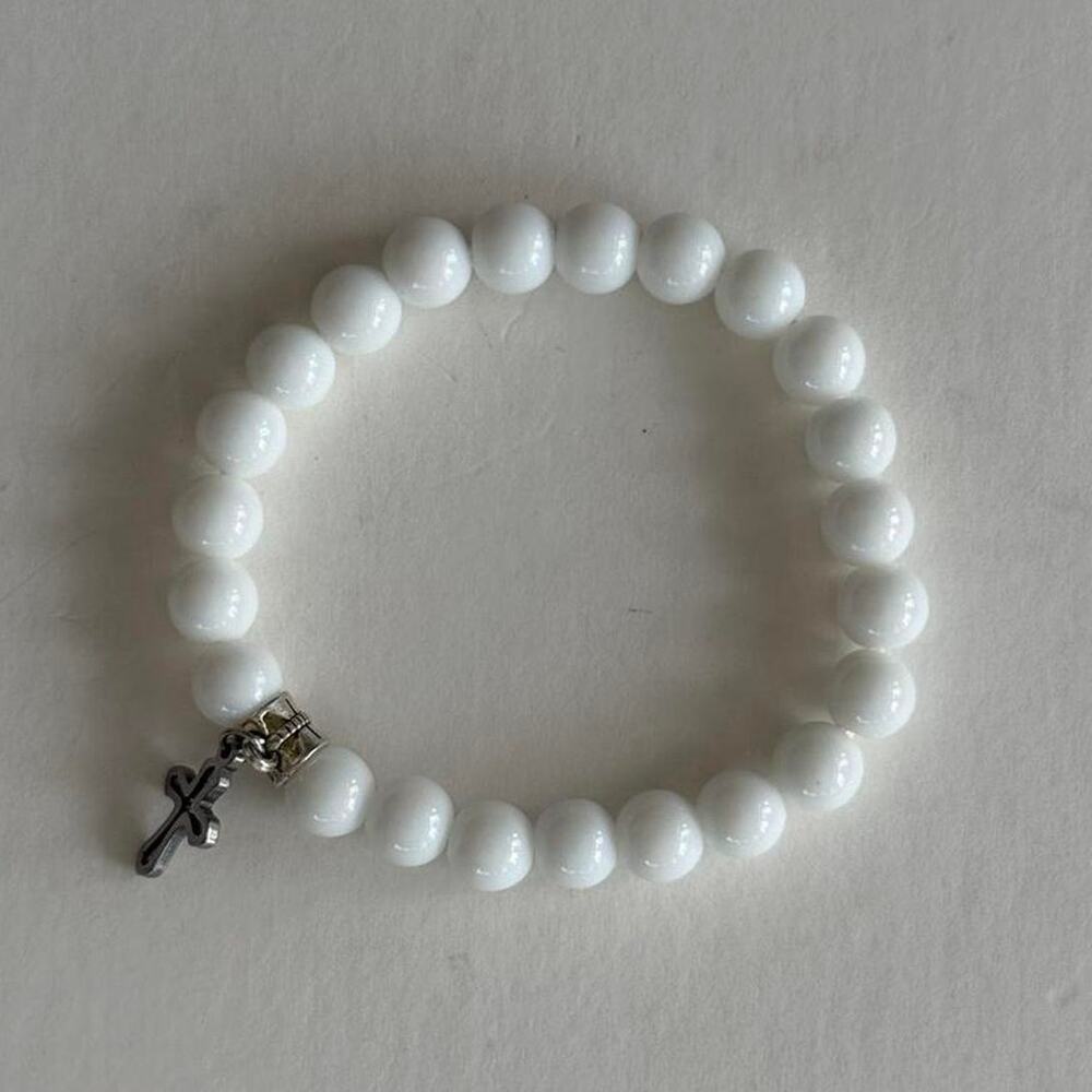 White beaded cross bracelet